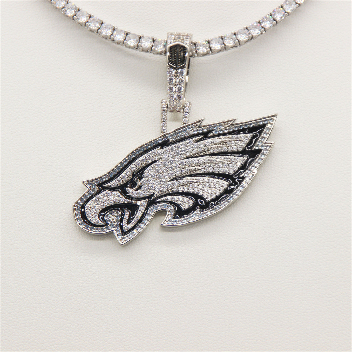 Philadelphia Eagles Zircon Pendant Necklace – Perfect Fan Gift for Game Day & Holidays