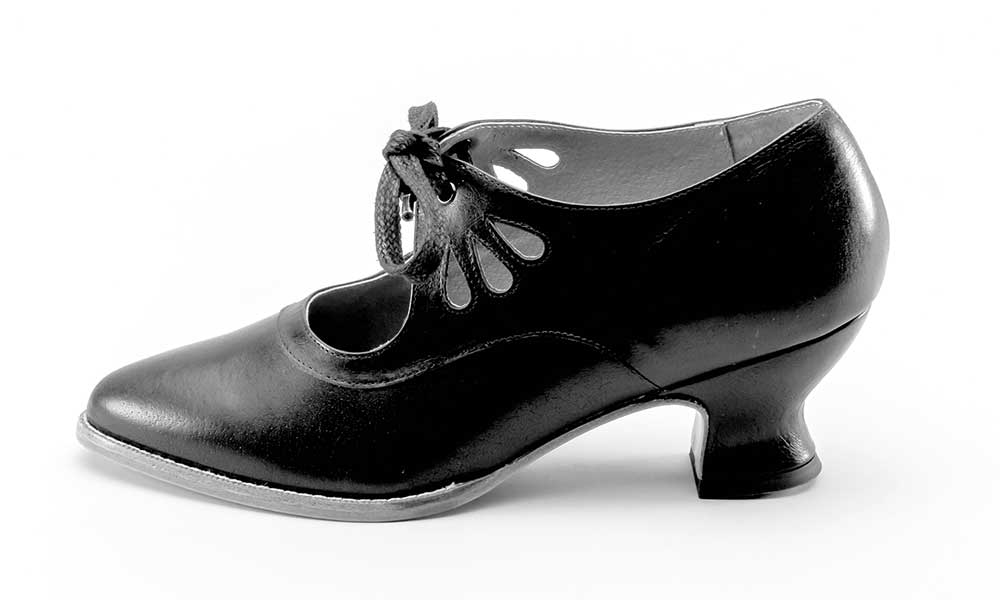 Gibson Edwardian Leather Shoes (Black)