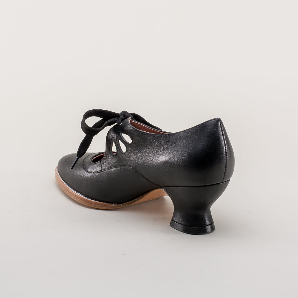 Gibson Edwardian Leather Shoes (Black)