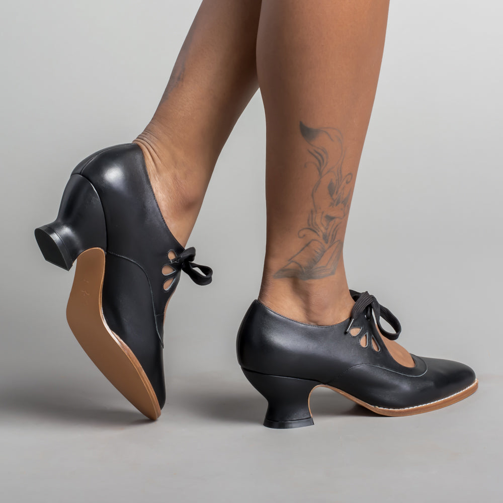 Gibson Edwardian Leather Shoes (Black)